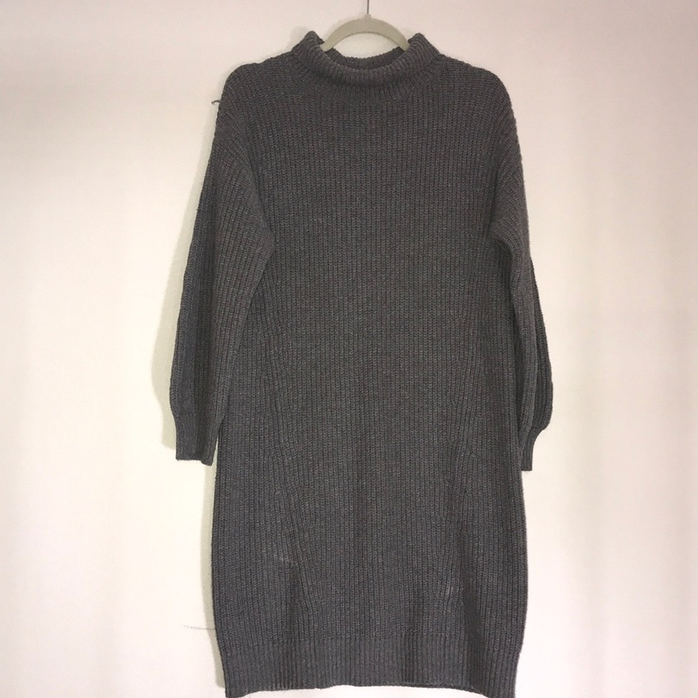 GAP long sleeve grey dress